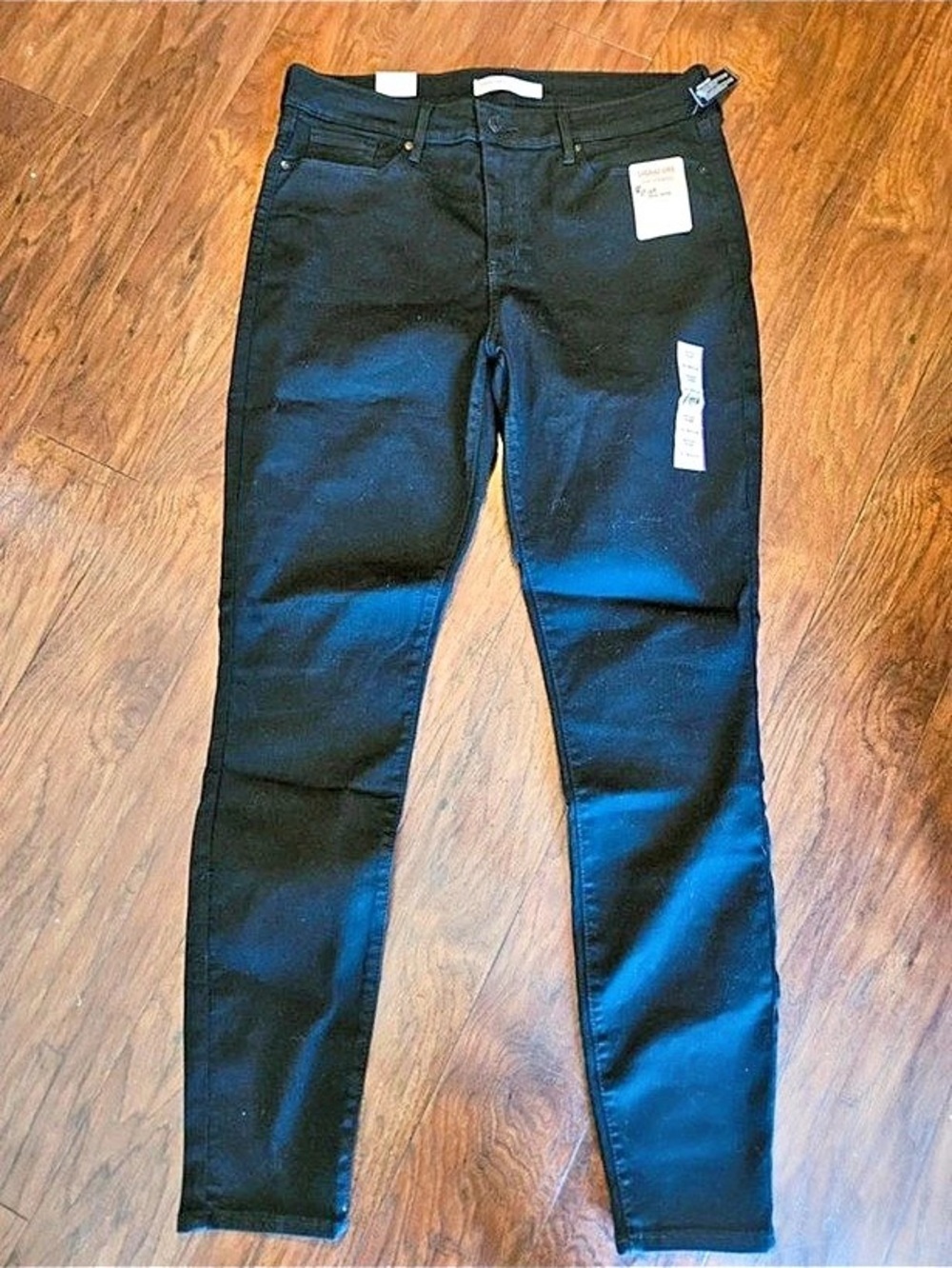 Levi Strauss & Co. Signature Mid-Rise Skinny Jeans